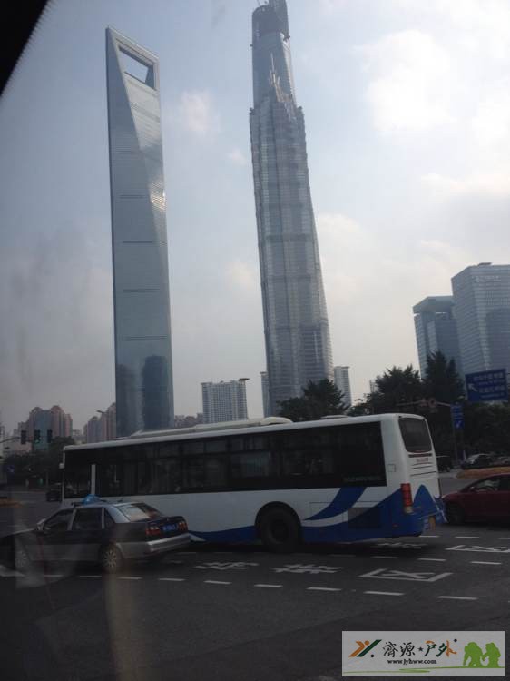 et7096112024502.jpg