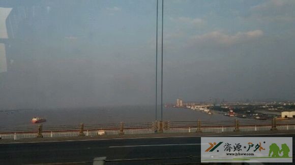 et75910921484024.jpg