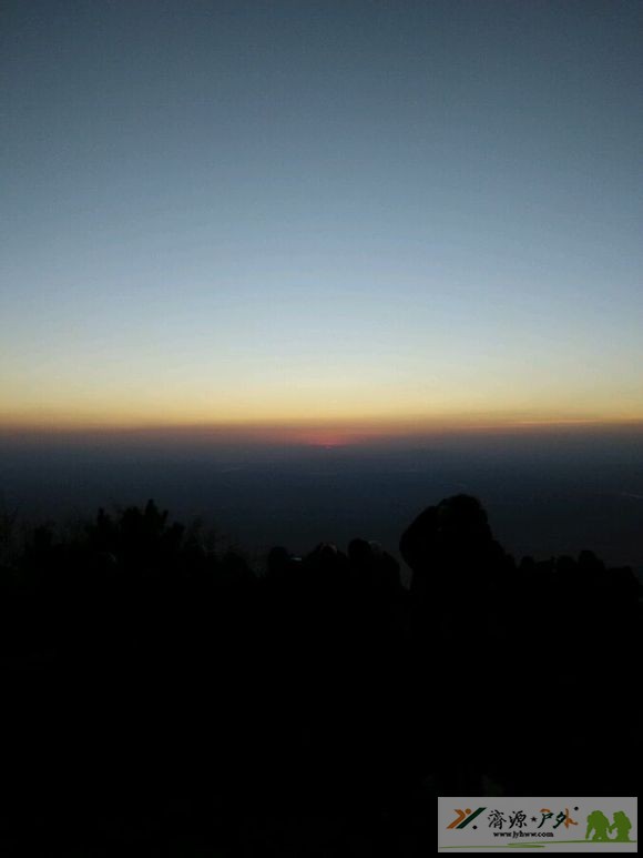 et8011022042522.jpg