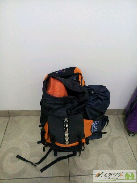 et8098080647451.jpg