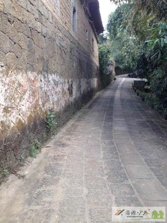 et81771514265631.jpg